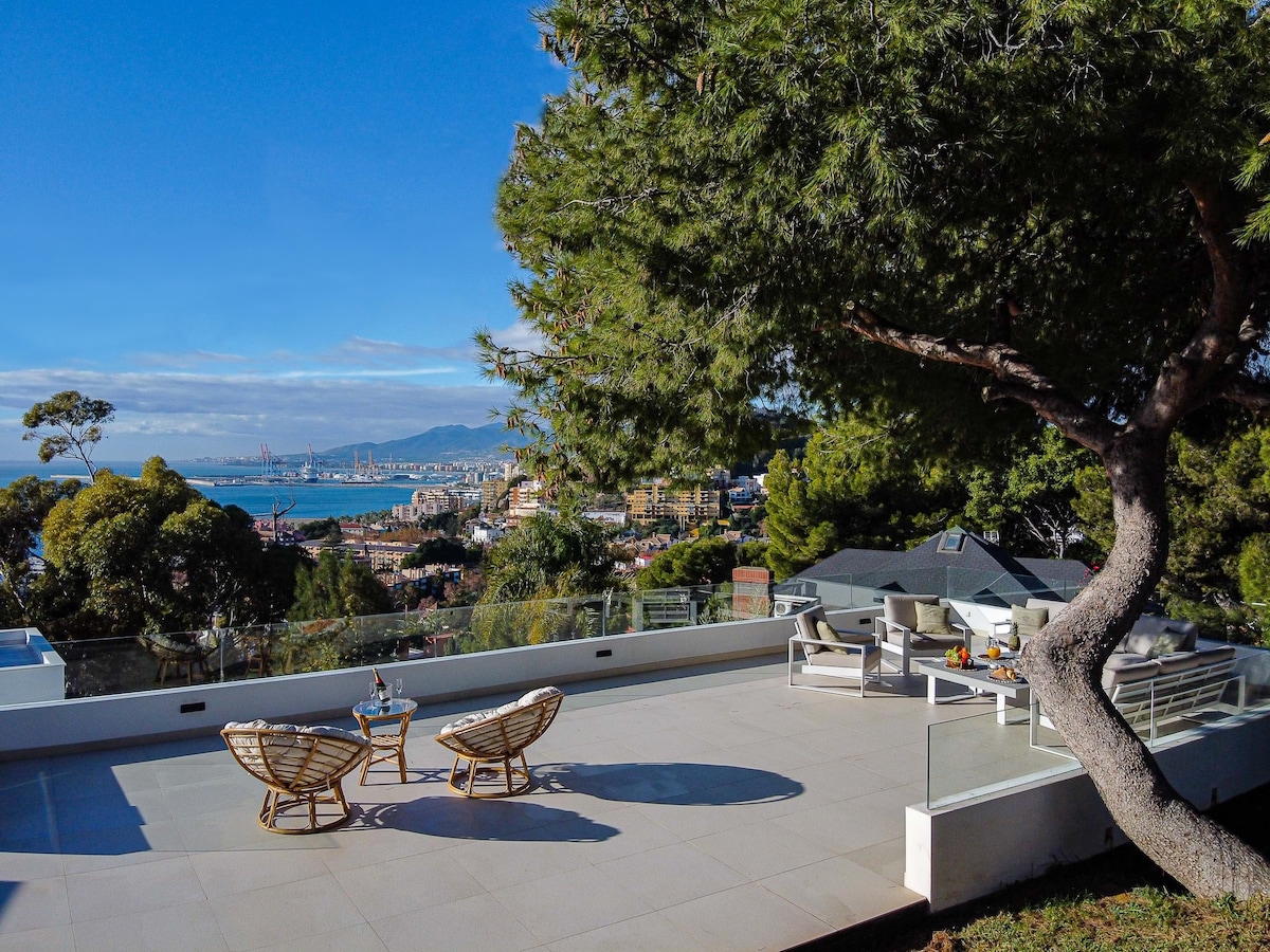 Views of Malaga Bay from a unique villa