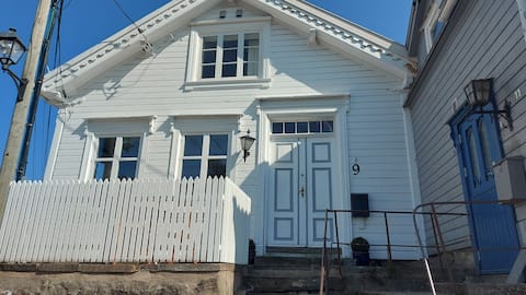 Grimstad: Charming and super-central