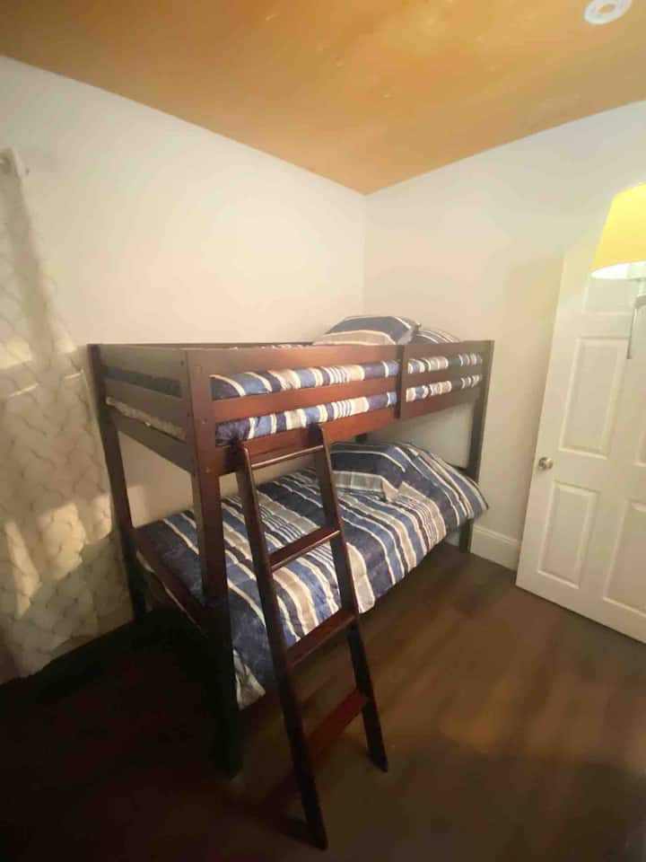 Apartamento de 2 dormitorios en Salem MA - Airbnb