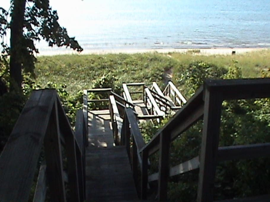 Private access to the beach