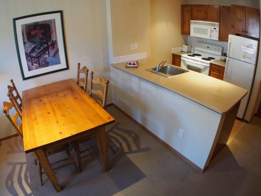 FS415KitchenDining