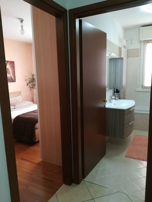 Camera e bagno