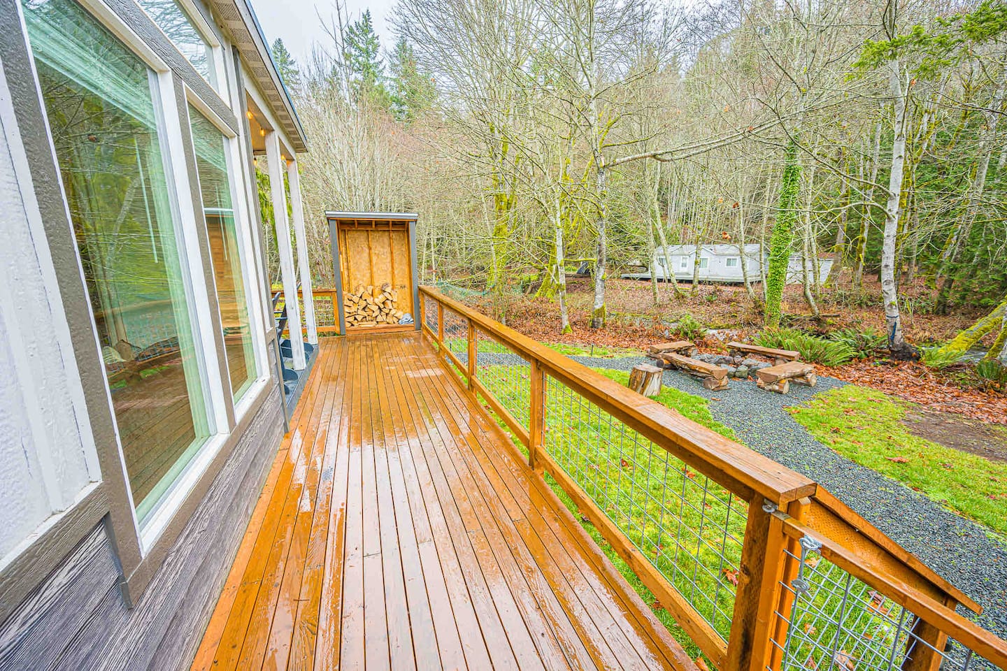 Rivers Edge:river side tiny home photo 8
