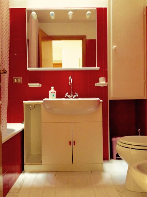 Bagno con box vasca/doccia