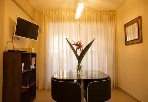 Popular Airbnb listing: Comfortable apartment in downtown area in Departamento Capital