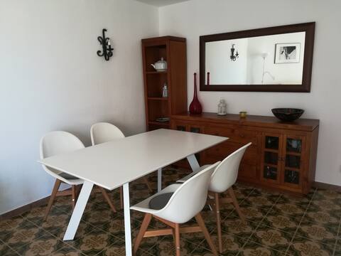 Top Airbnb: Apartamento front line Playa Torredembarra en Torredembarra