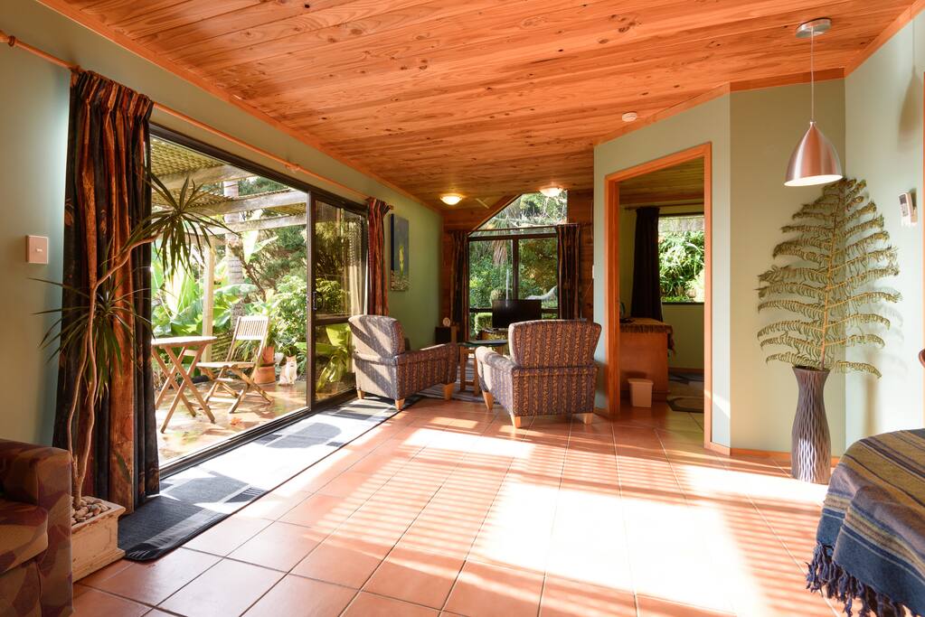 Sitting area with flat screen t.v with usb and hdmi port for computer or memory stick with movies etc. Large sliding door to complement the terras.