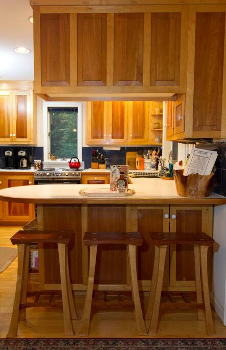Breakfast bar.
