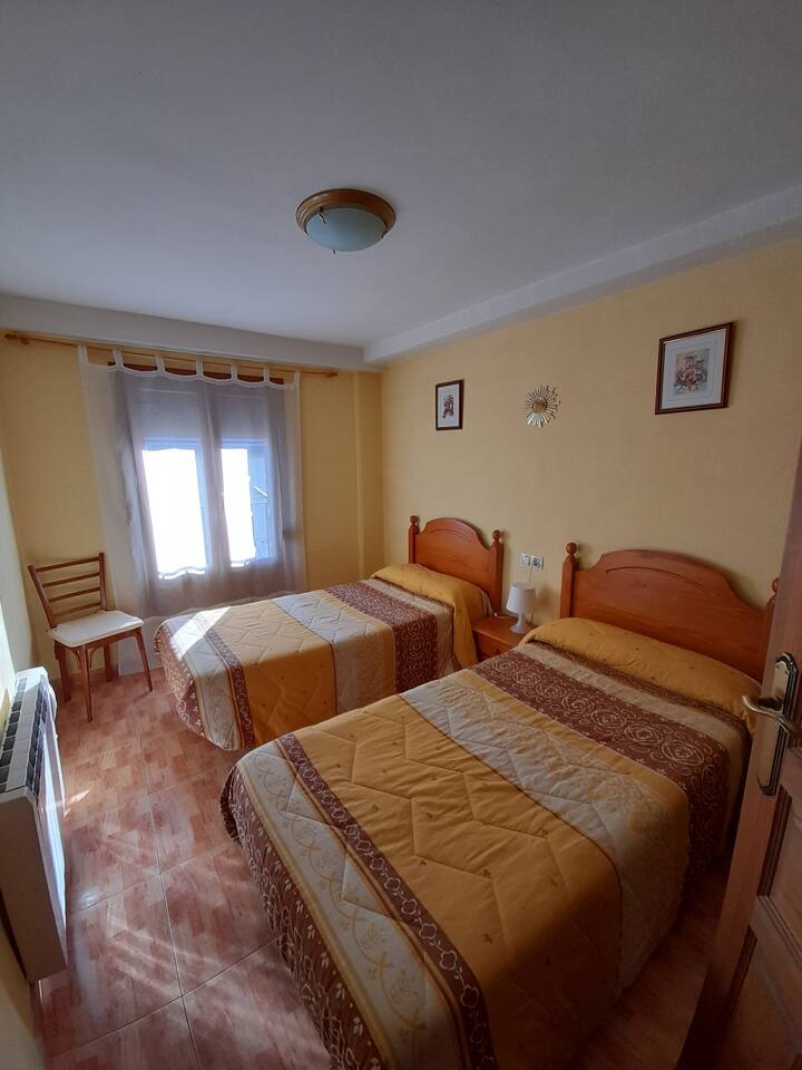 Dhomë gjumi 2