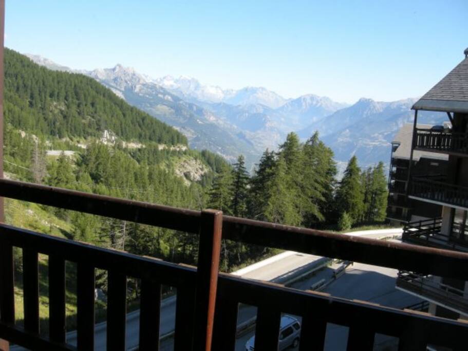 Vue du balcon / Balcony view