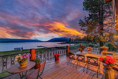 7 Bedroom/15 Beds, 6000 SQFT Log Cabin - Lakefront