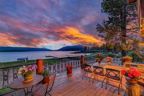 7 Bedroom/15 Beds, 6000 SQFT Log Cabin - Lakefront