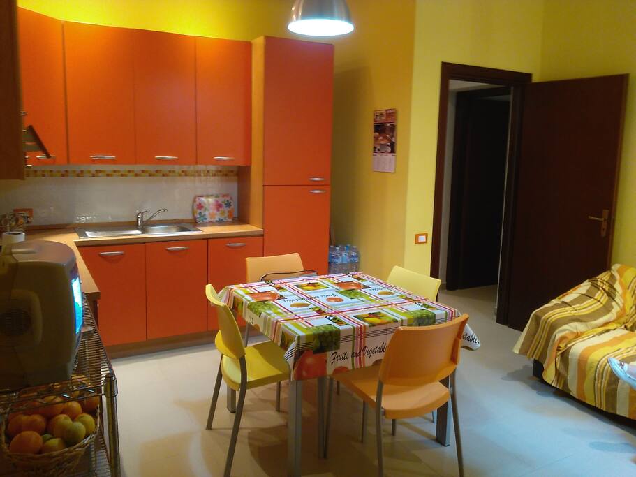 tavolo allungabile per sei persone