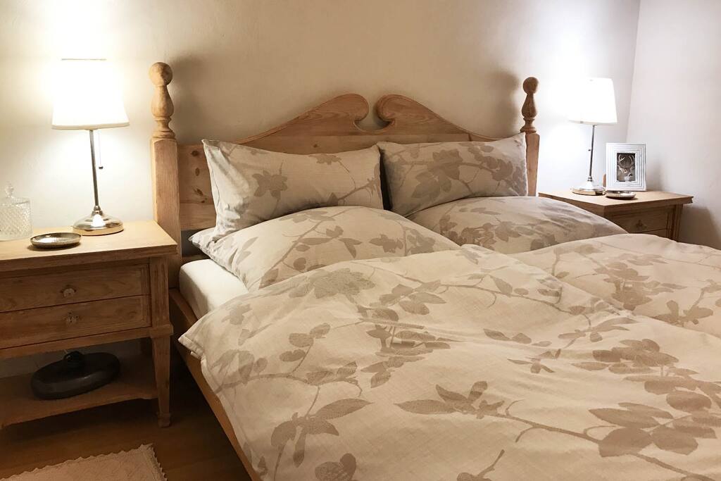 Schlafzimmer UG