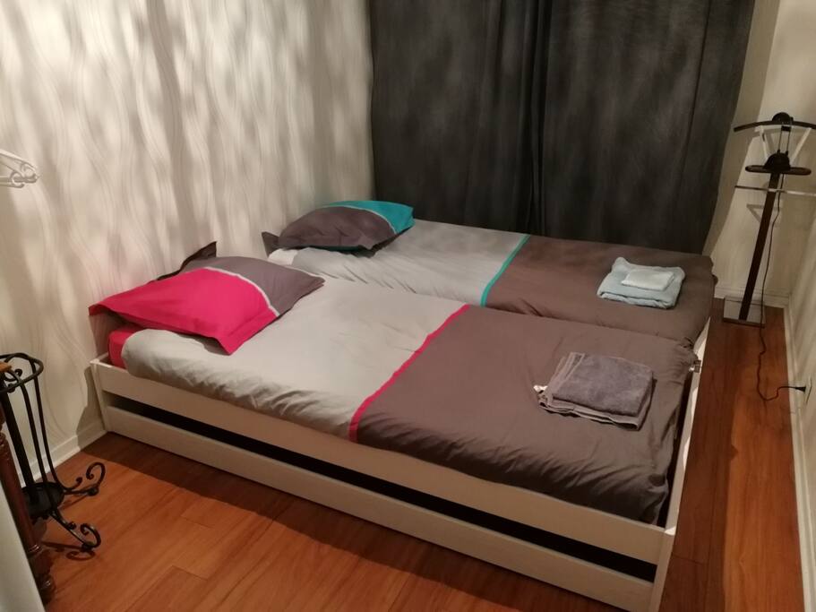 Chambre á louer version 2 lits