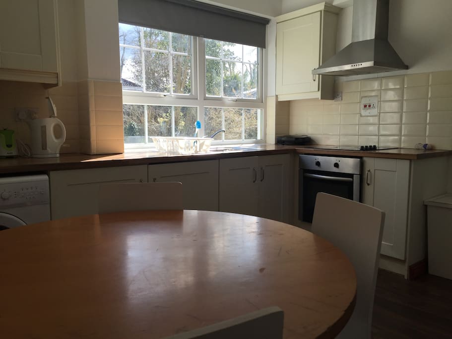 Here is the kitchen; all the mod cons included.