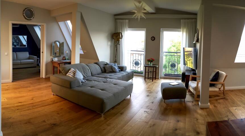 Berlin 145m2 loft, roof top terrace & City-view gallery image 3