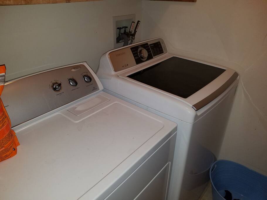 washer and dryer available