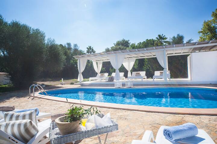Villa Es Veler with private pool gallery image 4