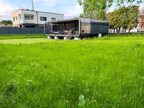 "Tiny House" approx. 60 sqm (!) + garden, cozy, close to the city