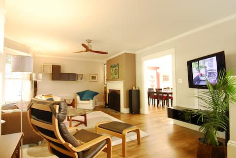 Beautiful Remodeled House close to CCF