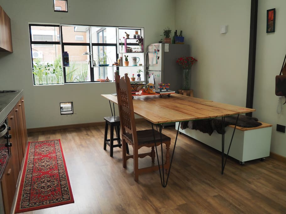 Kitchen and dining area