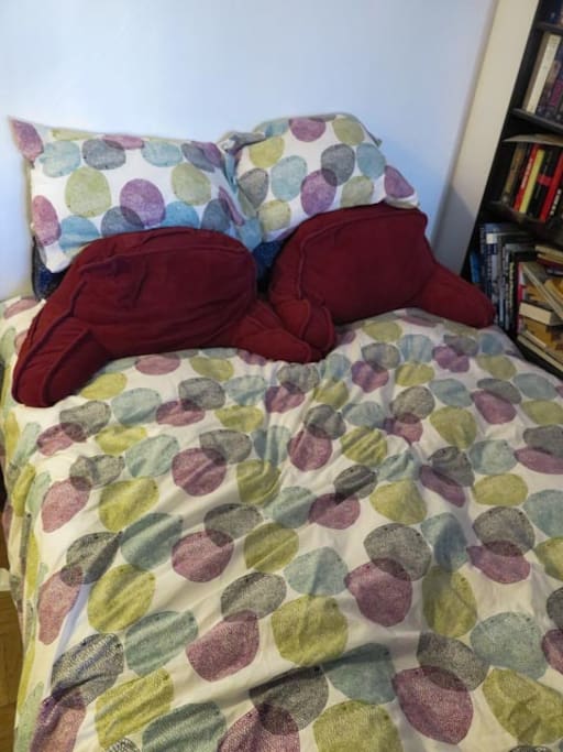 Queen-sized bed, an Airbnb essential.