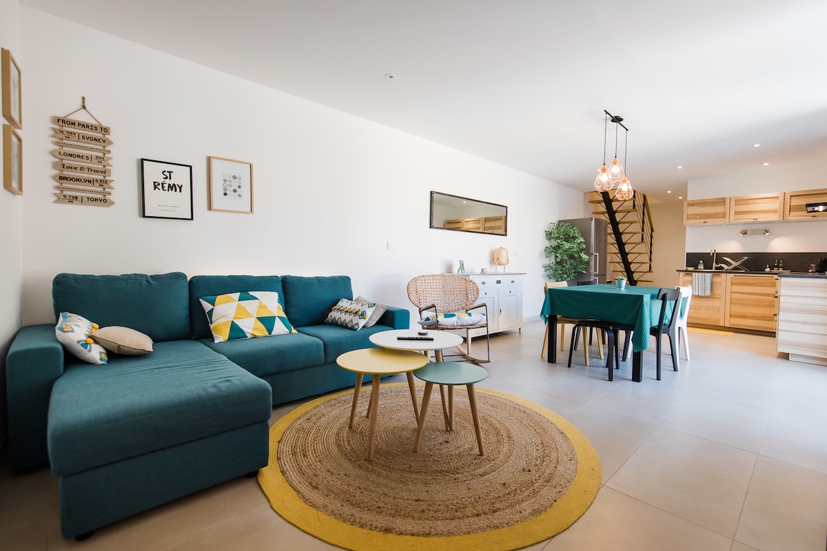 Annonce Airbnb populaire: Charming village house in the heart of Saint-Rémy à Saint Rémy De Provence