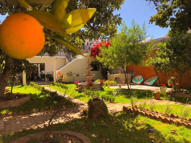 CASA MATIA Habitación Clarín, a 10 min del centro