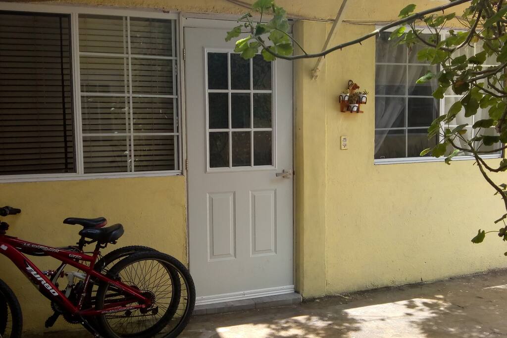 Entrada al departamento.