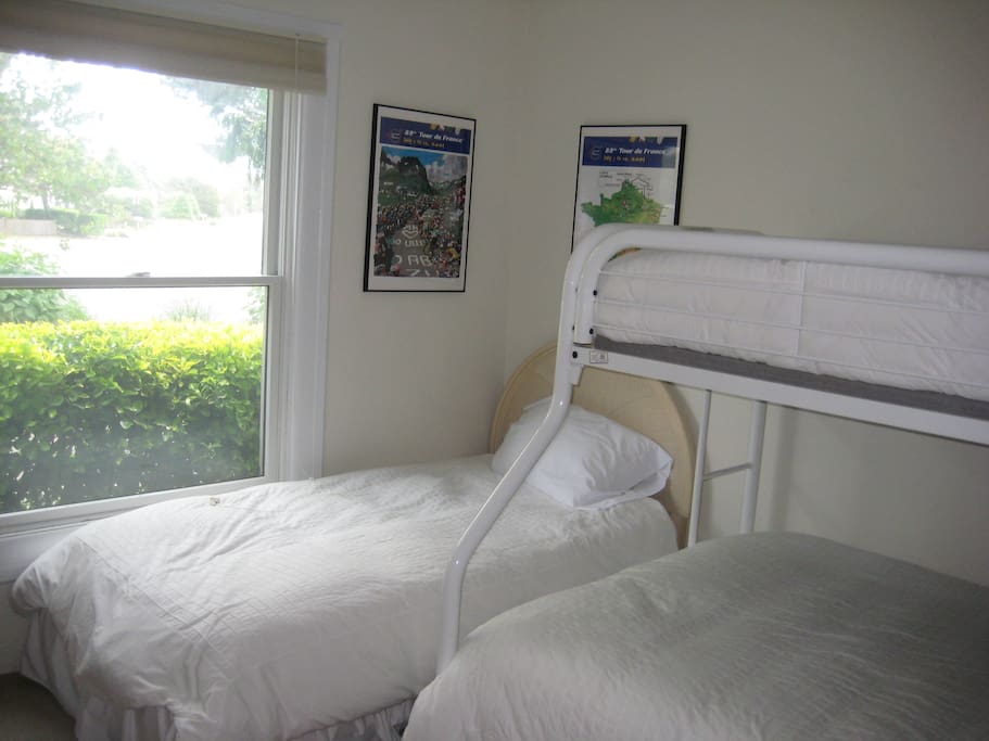 Bunk with Single/Double; Additional Single