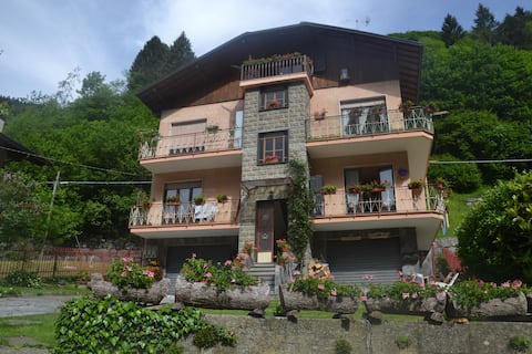 Casa nel cuore del paese in una Valle Fantastica