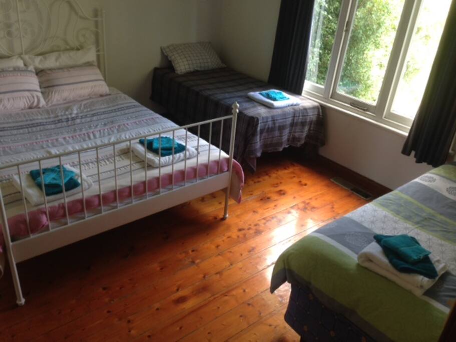 Room Uluru 2