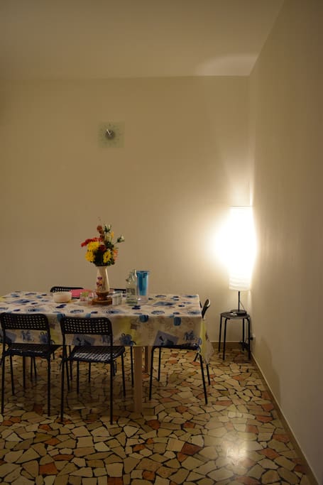 Dinning table