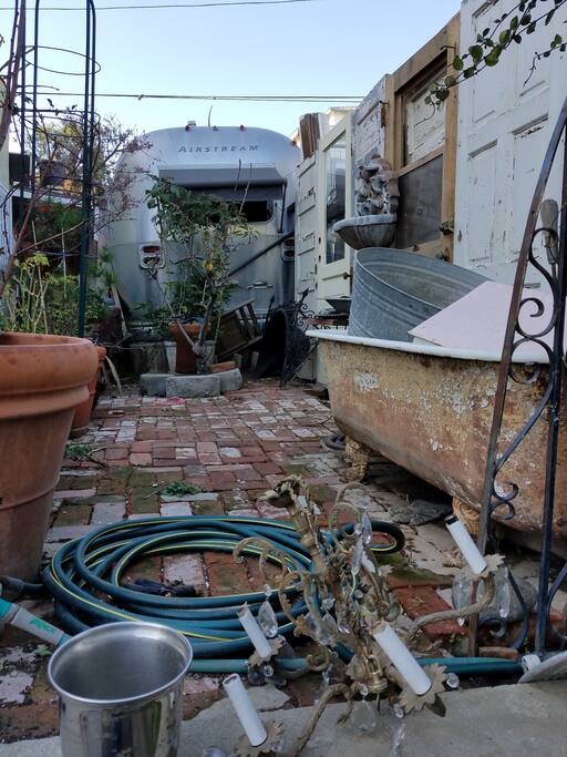 Air Stream & Garden