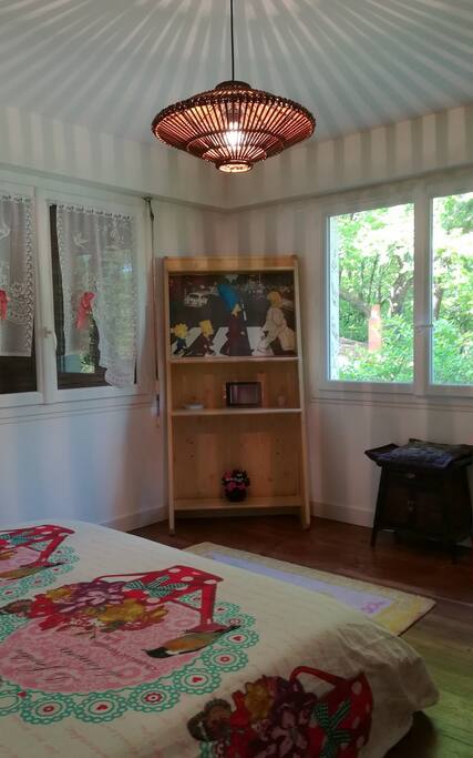 Chambre privée avec vue sur la forêt