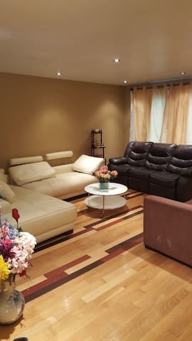 Good Home! Near Downtown Montreal, Unlimited Wifi