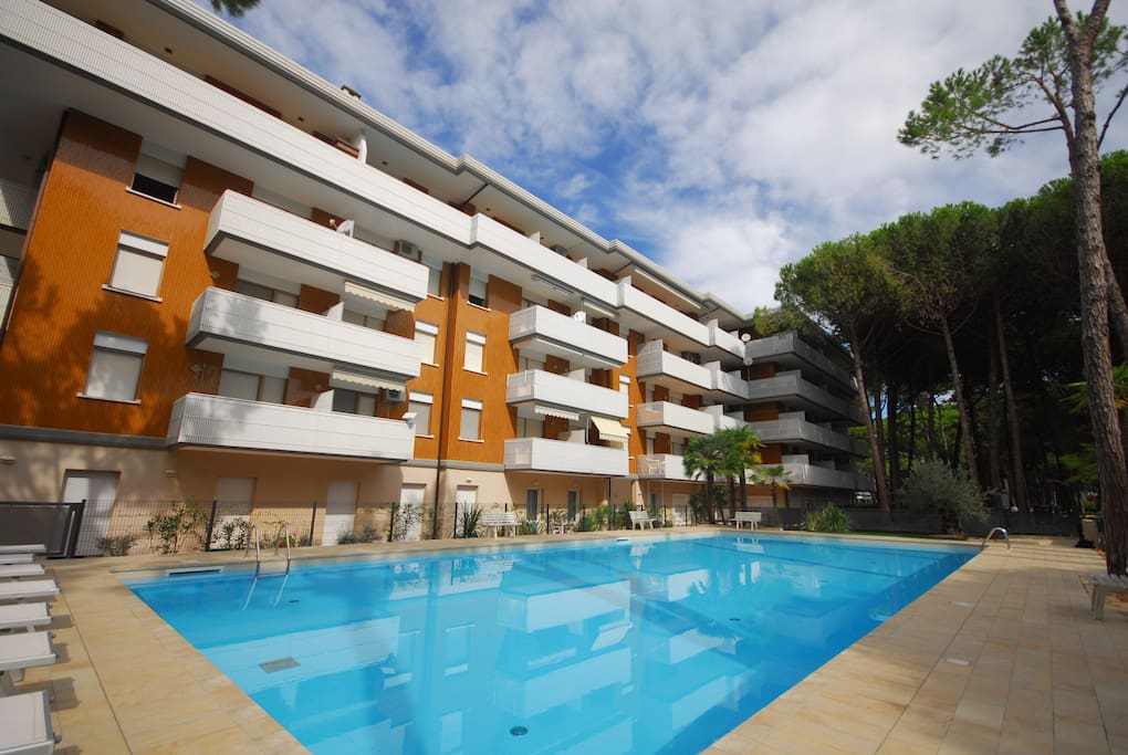 Esterno | Exterior