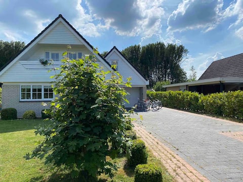 The Dutch Green View Villa at “Horsterwold”