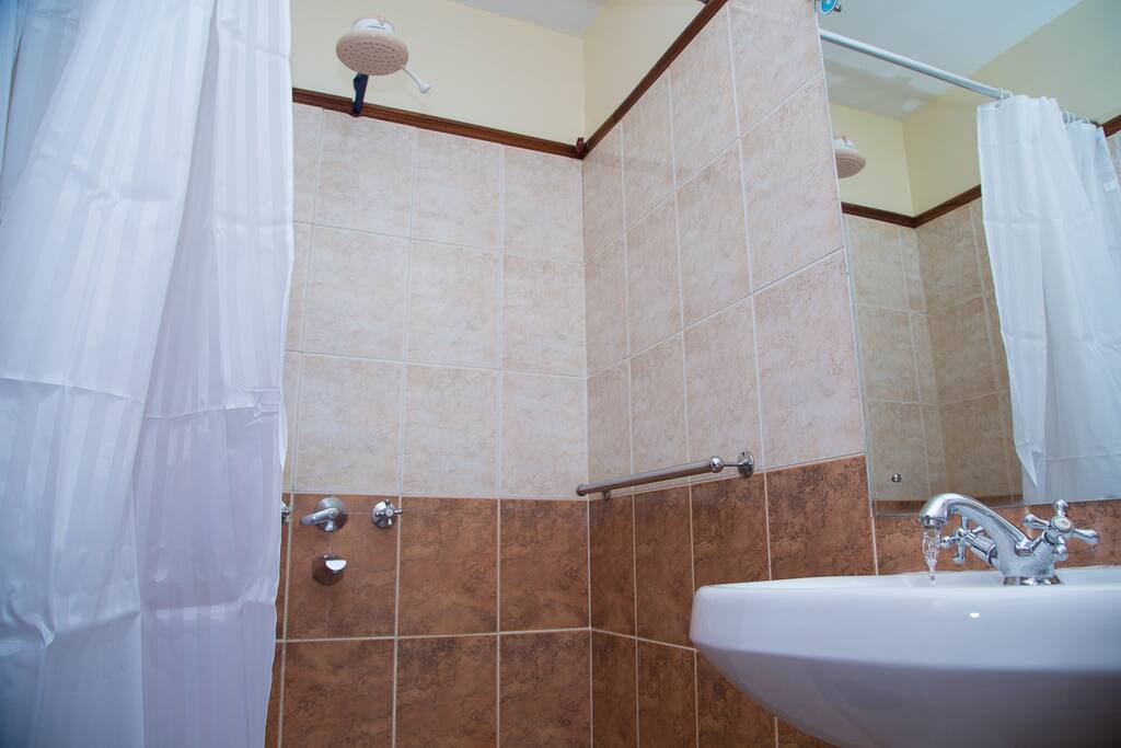 Ensuite Shower