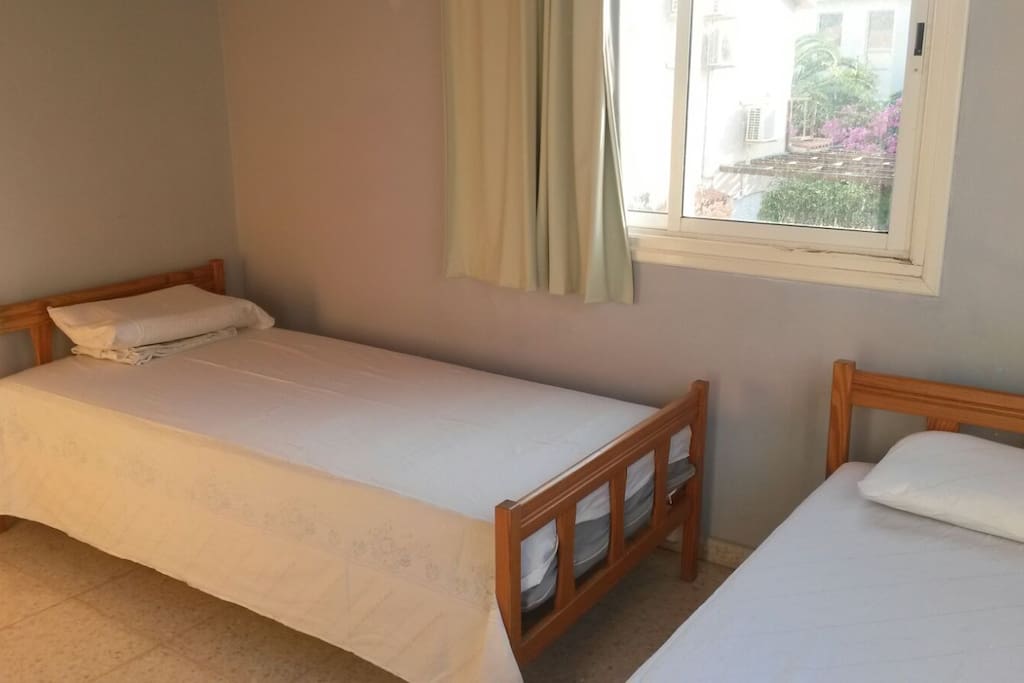 1st floor - 2nd bedroom