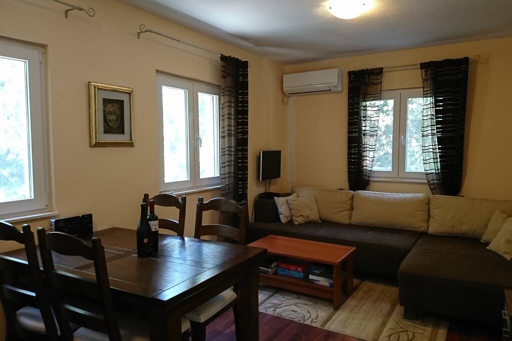 Main floor living room