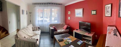 Nice house, garden and BBQ 3.5 km from the beach