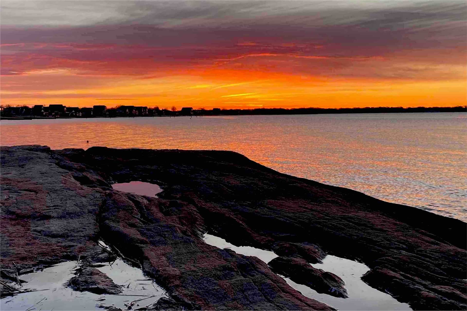 Cozy Beach Home Mid NYC-Bos/Comfy Getaway all year