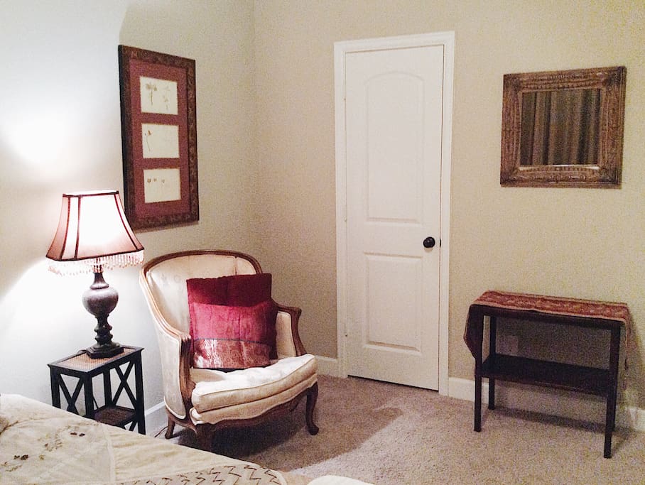 Enjoy the relaxing atmosphere created by the tasteful mix of modern and vintage.