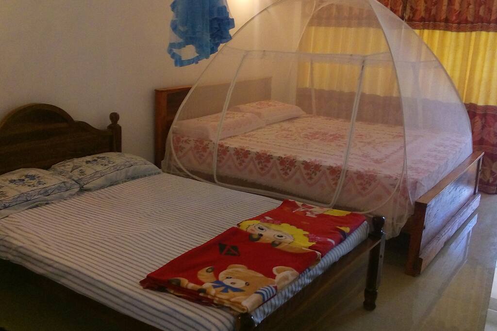 comfotable 02 bed for 04 person