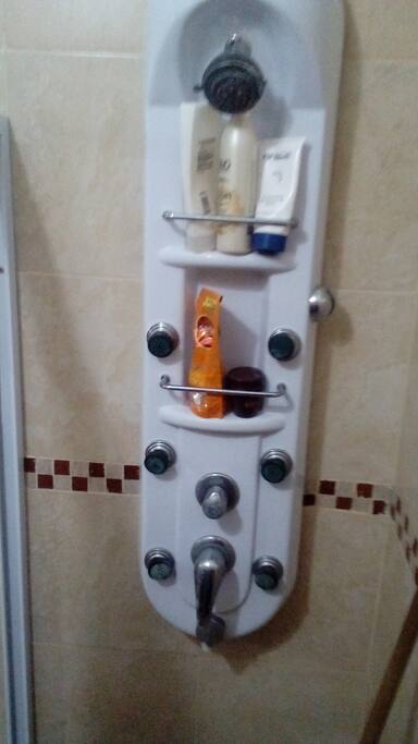 Ducha con agua fría/caliente