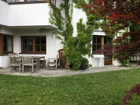Gartenwohnung  in Innsbrucks Sonnenlage/Bergblick