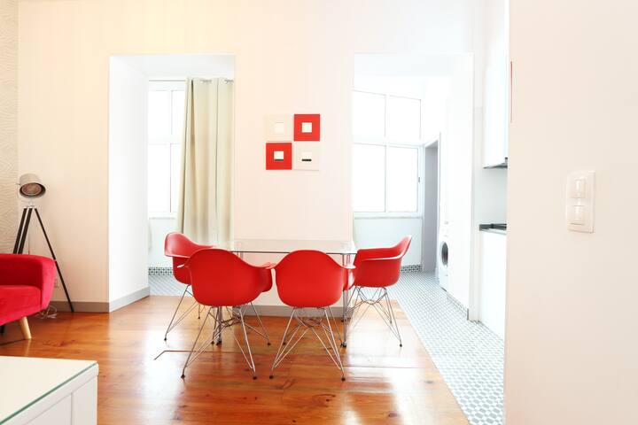 LISBON TIMES 4 – Four bedroom with lovely patio gallery image 4