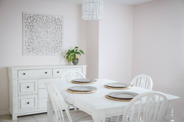 Cassie Peech and Company managed Airbnb listing 1